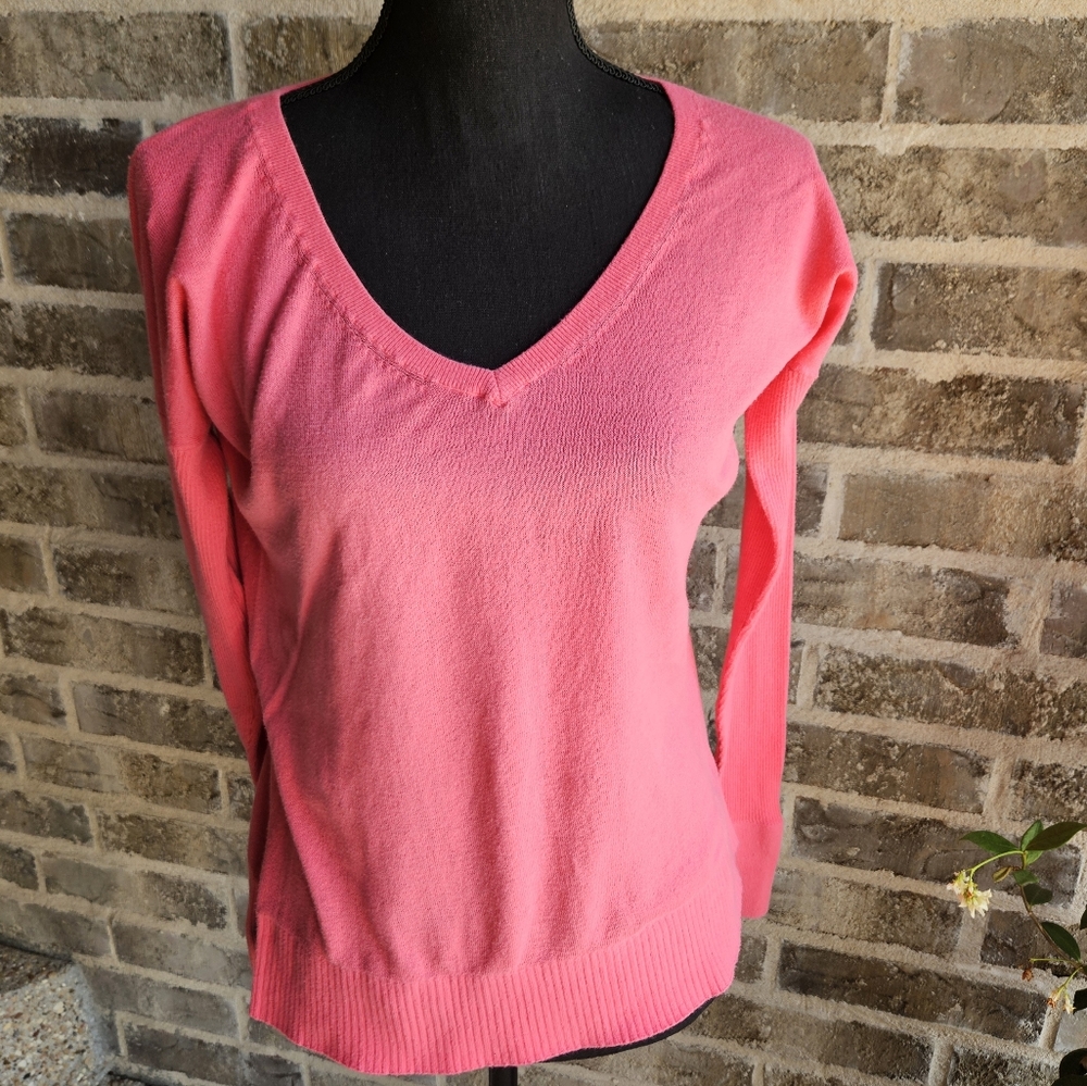 Victoria's‎ Secret Pink V Neck Sweater Size Medium